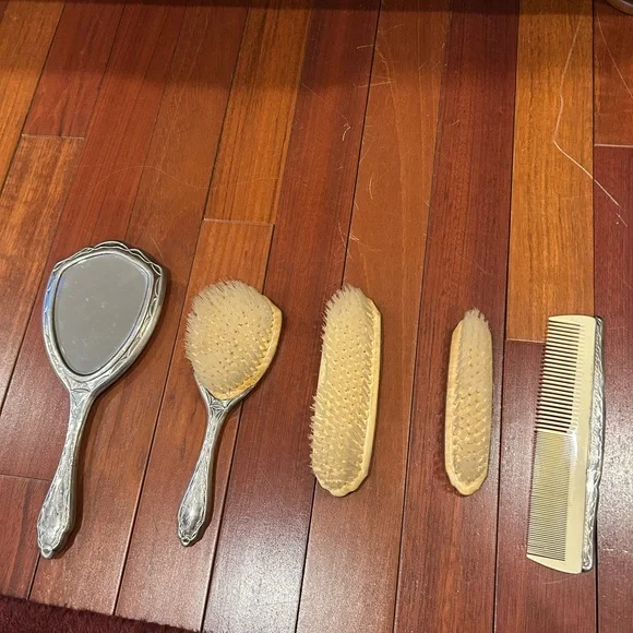 Vintage 800 Silver 5 Piece Vanity Set Comb Brushes and Mirror - Picture 5 of 14